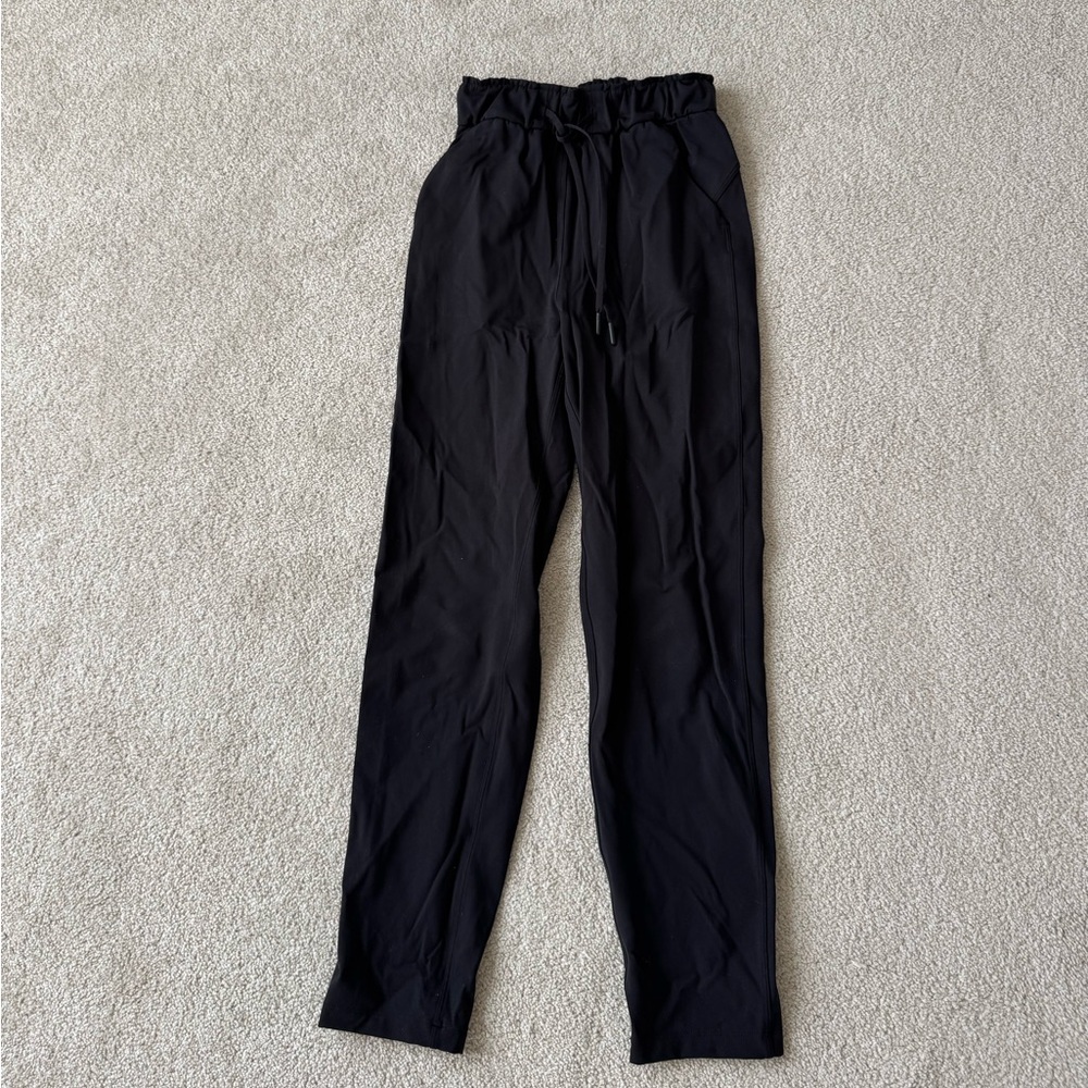 Black lululemon leggings